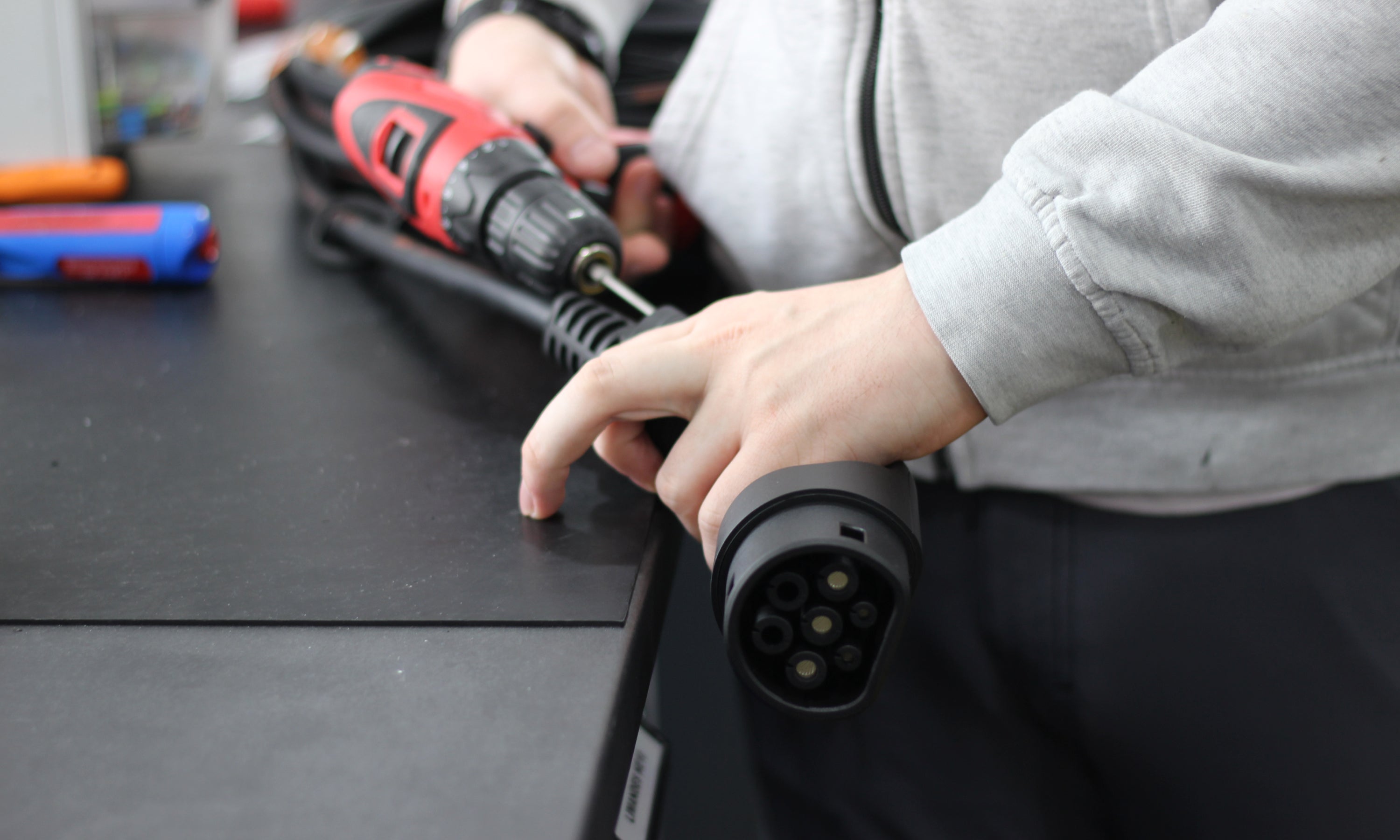 entretien et réparation câble de recharge