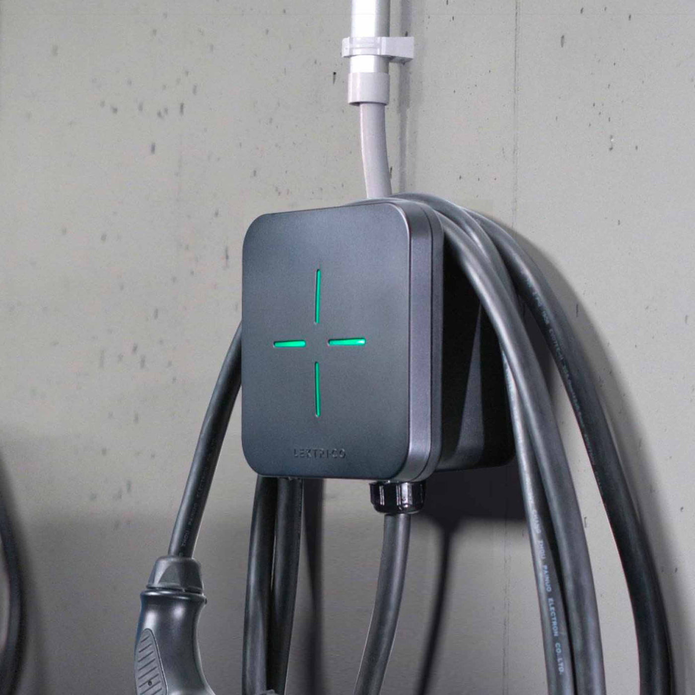 LEKTRI.CO Borne de recharge TRI - Type 2S - 22 kW - câble 5m