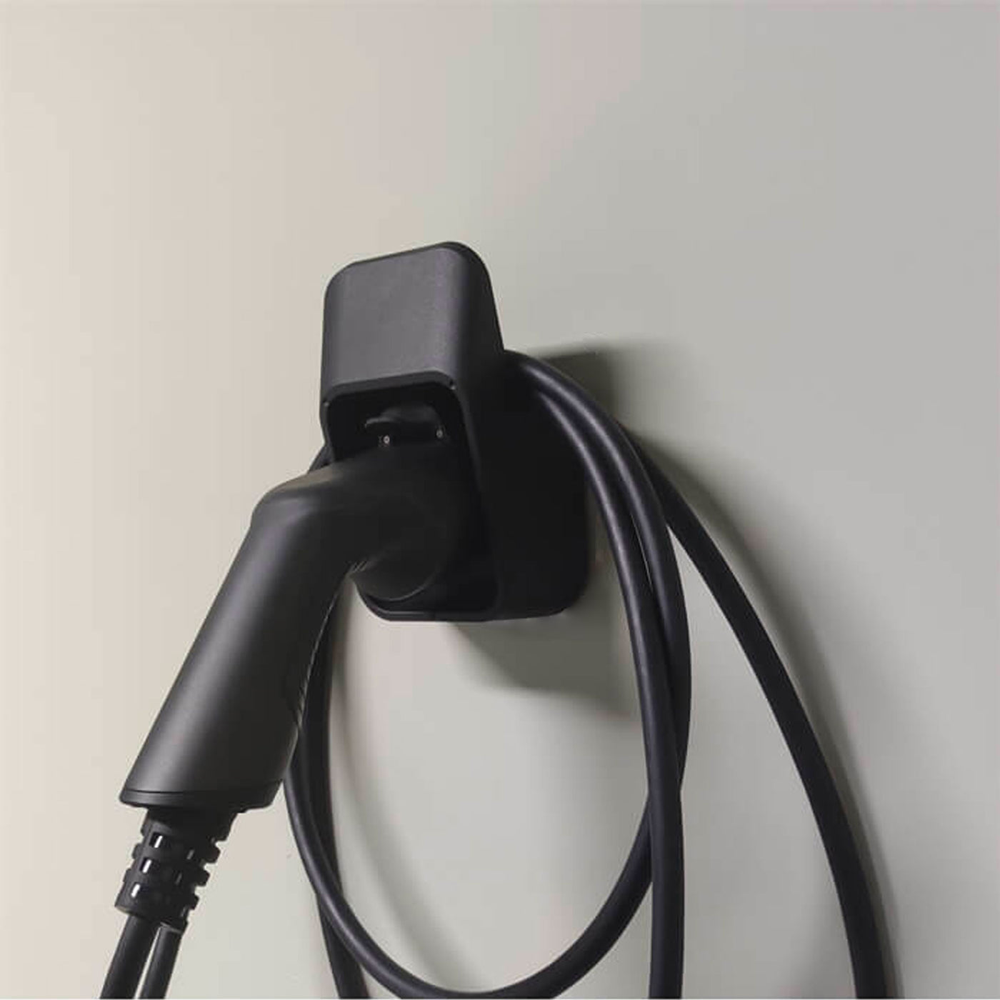 Type 2 cable holder for electric cars