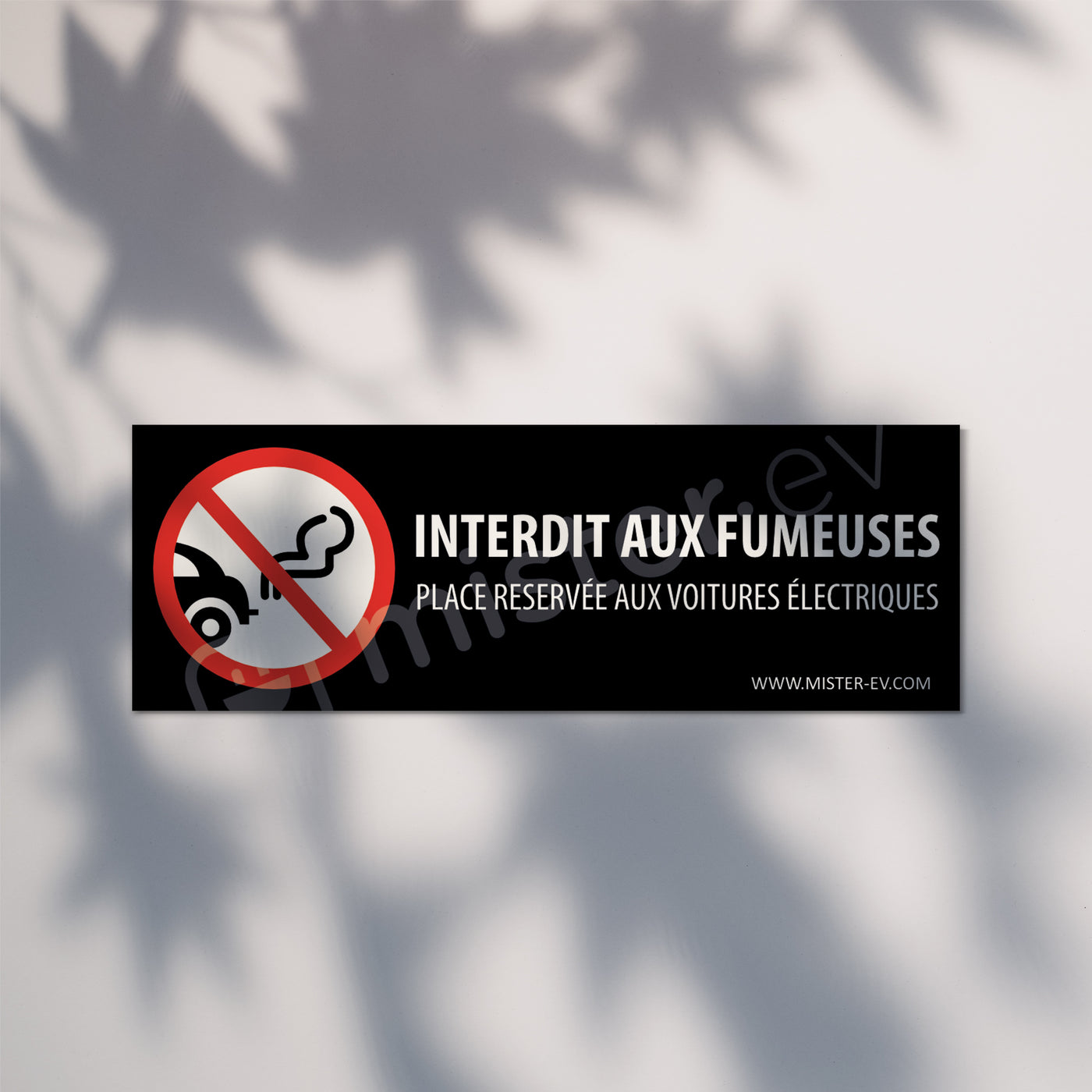 sticker interdit aux fumeuses place reservee aux voitures electriques